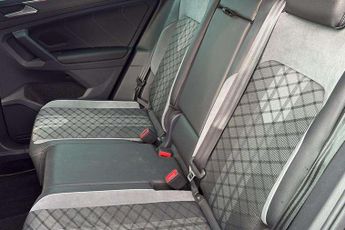 Volkswagen Tiguan 2.0 TDI 4Motion R-Line Edition 5dr DSG