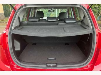 Kia Venga 1.6 3 5dr Auto [6]