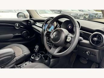 MINI Hatchback 1.5 Cooper Classic 3dr Auto