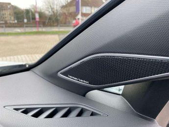 Volkswagen Golf 1.5 eTSI 150 Black Edition 5dr DSG