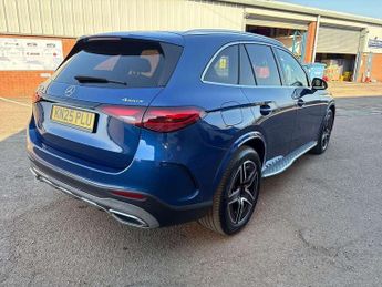 Mercedes-Benz GLC GLC 300 4Matic AMG Line 5dr 9G-Tronic