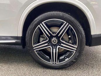 Mercedes-Benz GLC GLC 300e 4Matic AMG Line Premium 5dr 9G-Tronic