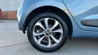 Hyundai i10 1.2 Premium SE 5dr Auto