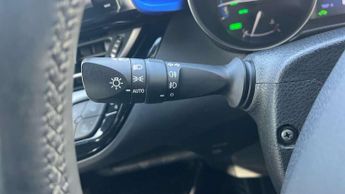 Toyota C-HR 1.8 Hybrid Dynamic 5dr CVT