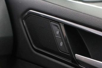 Volkswagen Tiguan 2.0 TDi 190 4Motion R-Line 5dr DSG