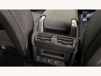 Land Rover Defender 3.0 D250 X-Dynamic SE 110 5dr Auto