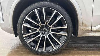 Volvo XC90 2.0 B5P Ultra Dark 5dr AWD Geartronic