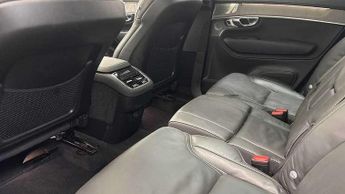 Volvo XC90 2.0 B5P Ultra Dark 5dr AWD Geartronic