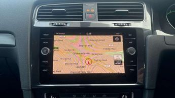 Volkswagen e-Golf 99kW e-Golf 35kWh 5dr Auto