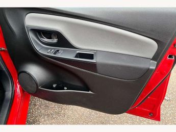 Toyota Yaris 1.5 Hybrid Icon Tech 5dr CVT