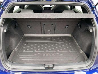 Volkswagen Golf 1.5 eTSI 150 R-Line 5dr DSG