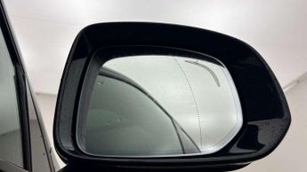 Volvo XC90 2.0 B5P Plus Dark 5dr AWD Geartronic