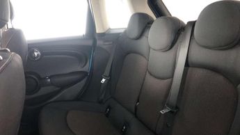 MINI Hatchback 5dr 1.5 Cooper 5dr Auto