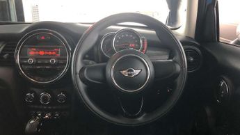 MINI Hatchback 5dr 1.5 Cooper 5dr Auto