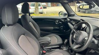MINI Convertible 1.5 Cooper Classic 2dr Auto [Nav Pack]