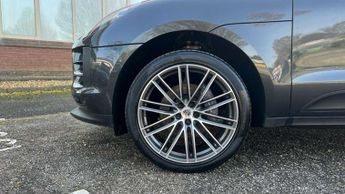 Porsche Macan 5dr PDK