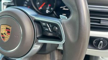 Porsche Macan 5dr PDK