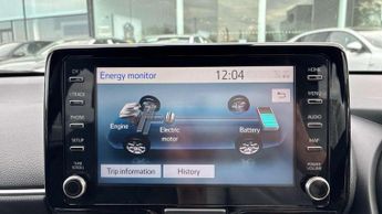 Toyota Yaris 1.5 Hybrid Design 5dr CVT