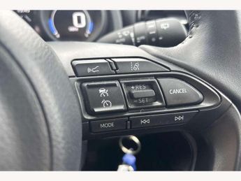 Toyota Yaris 1.5 Hybrid Design 5dr CVT