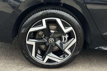 Volkswagen Passat Estate 1.5 TSI eHybrid 272 R-Line 5dr DSG