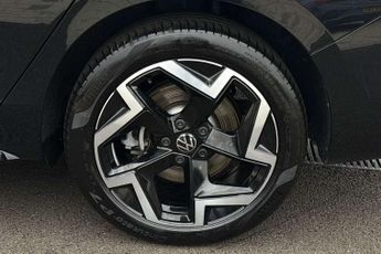 Volkswagen Passat Estate 1.5 TSI eHybrid 272 R-Line 5dr DSG