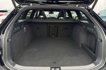 Volkswagen Passat Estate 1.5 TSI eHybrid 272 R-Line 5dr DSG