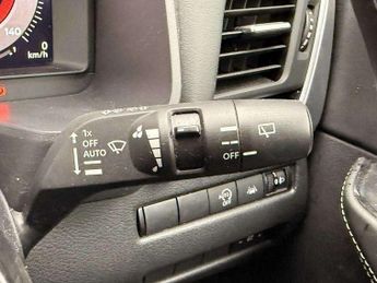 Nissan Qashqai 1.3 DiG-T MH 158 N-Connecta 5dr Xtronic