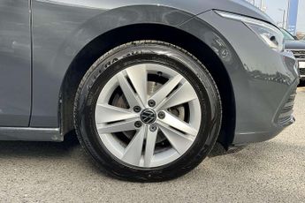 Volkswagen Golf 1.5 eTSI 150 Life 5dr DSG