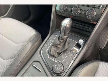 Volkswagen Tiguan 2.0 TDi 150 4Motion R-Line Tech 5dr DSG