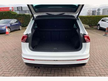Volkswagen Tiguan 2.0 TDi 150 4Motion R-Line Tech 5dr DSG