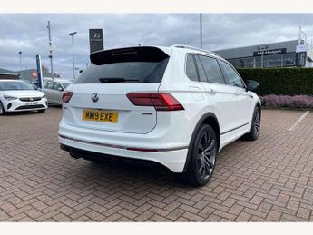 Volkswagen Tiguan 2.0 TDi 150 4Motion R-Line Tech 5dr DSG