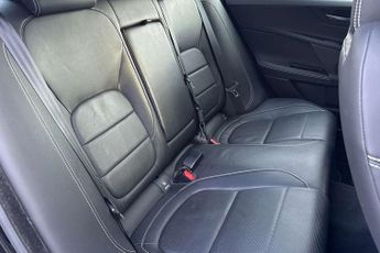 Jaguar XE 2.0 Ingenium R-Sport 4dr Auto