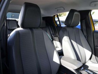 Peugeot 208 1.2 PureTech 130 Allure 5dr EAT8