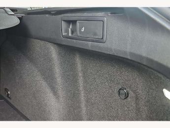 Volkswagen Golf Estate 1.0 eTSI Life 5dr DSG