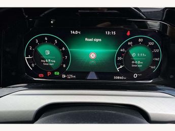 Volkswagen Golf Estate 1.0 eTSI Life 5dr DSG