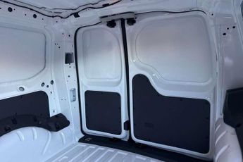 Volkswagen Caddy 2.0 TDI 122PS Commerce Pro Van DSG [Tech Pack]