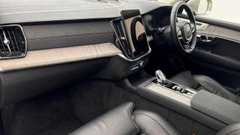 Volvo XC90 2.0 B5P Ultra Dark 5dr AWD Geartronic