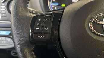 Toyota Yaris 1.5 Hybrid Icon 5dr CVT