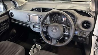 Toyota Yaris 1.5 Hybrid Icon 5dr CVT