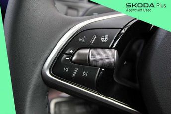 Skoda Superb Estate 2.0 TDI 193 Laurin + Klement 4X4 5dr DSG