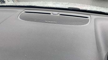 Volvo XC40 Recharge 1.5 T5 Recharge PHEV Ultimate Dark 5dr Auto