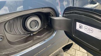 Volvo XC60 2.0 B5P Plus Pro Dark 5dr AWD Geartronic