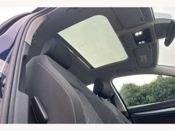 Volkswagen Golf 1.5 eTSI 150 Life 5dr DSG