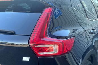 Volvo XC40 Recharge 1.5 T5 Recharge PHEV R DESIGN 5dr Auto