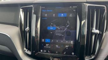 Volvo XC60 2.0 B5P Core 5dr AWD Geartronic