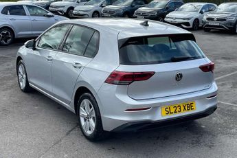 Volkswagen Golf 1.5 eTSI 150 Life 5dr DSG