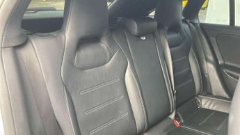 Mercedes-Benz CLA Shooting Brake CLA 220d AMG Line 5dr Tip Auto