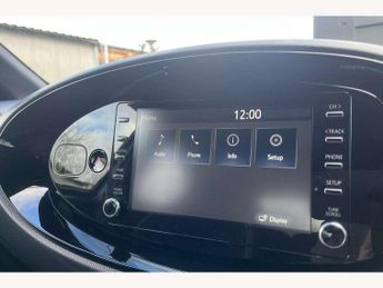 Toyota Aygo X 1.0 VVT-i Edge 5dr Auto
