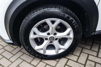 Nissan Juke 1.0 DiG-T 114 N-Connecta 5dr DCT