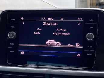 Volkswagen T-Roc 1.5 TSI Life 5dr DSG